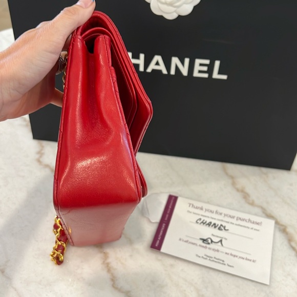 100% Authentic Chanel Vintage Medium Classic Double Flap Bag - Picture 16 of 17